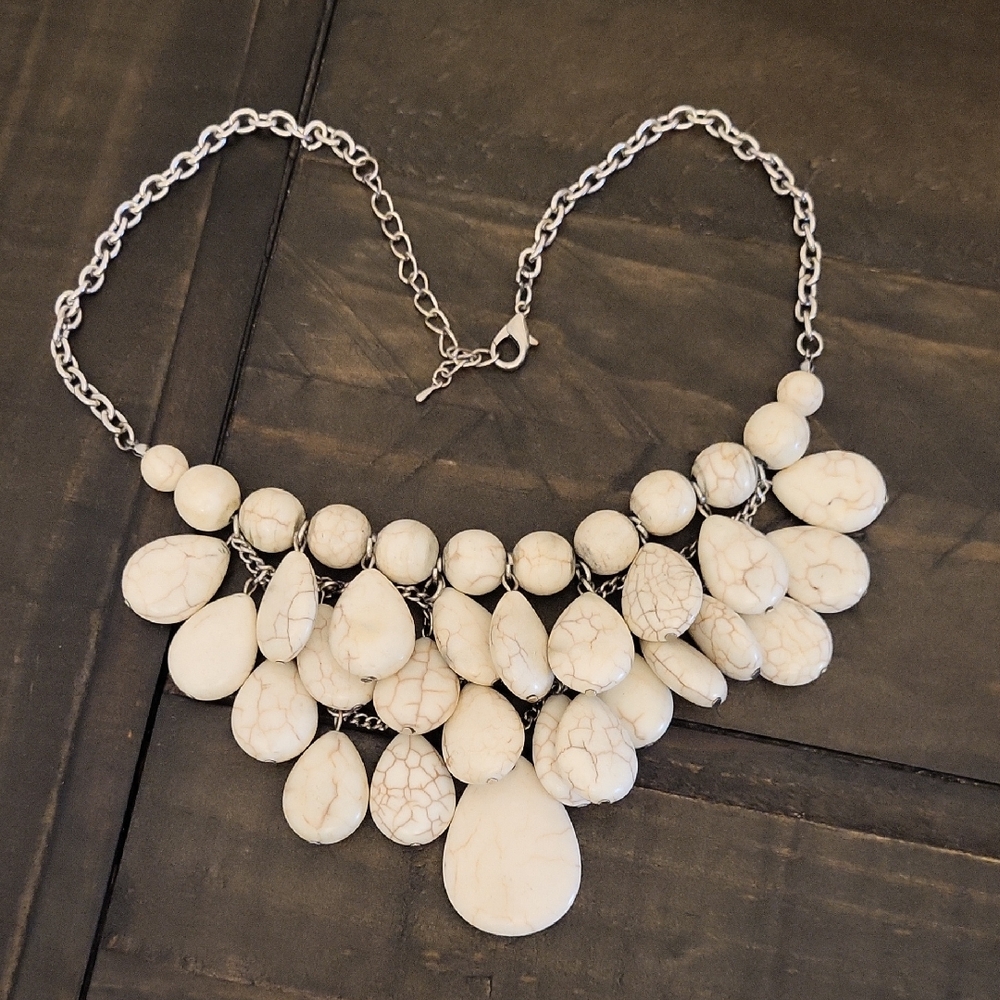 Beautiful White Howlite Gemstone Statement Necklace
